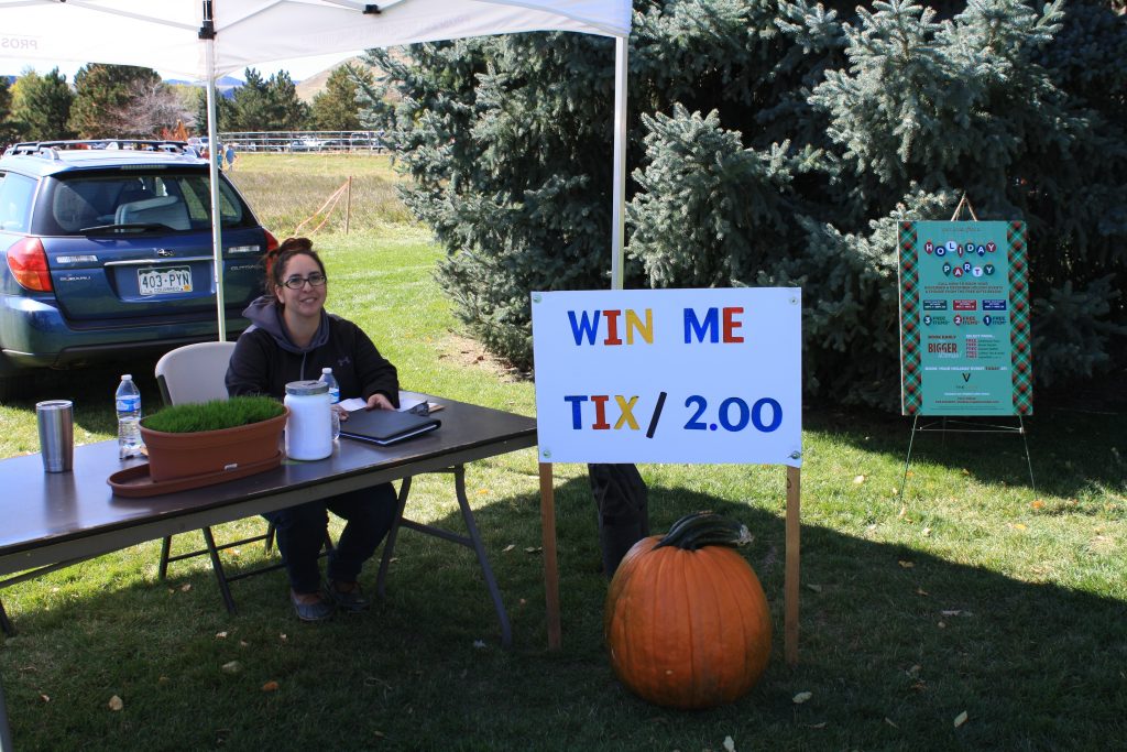 PumpkinFest-big-pumpkin