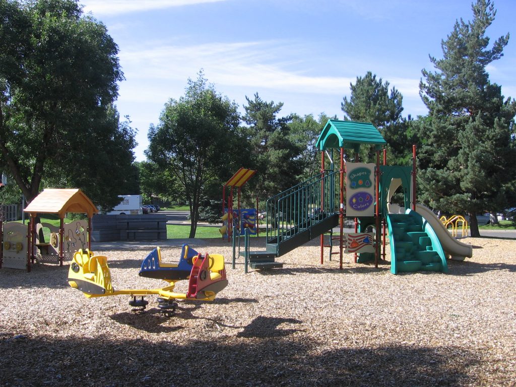 Applewood-Park-playground