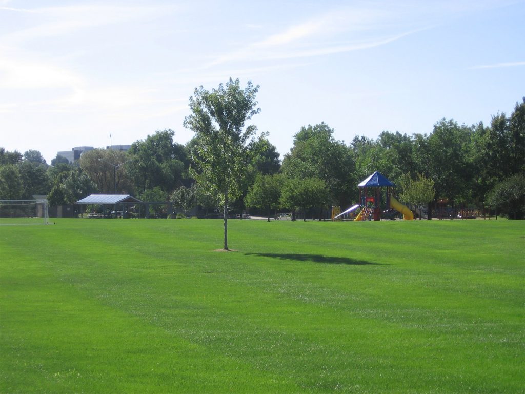 Applewood-Park-view-from-west-to-east