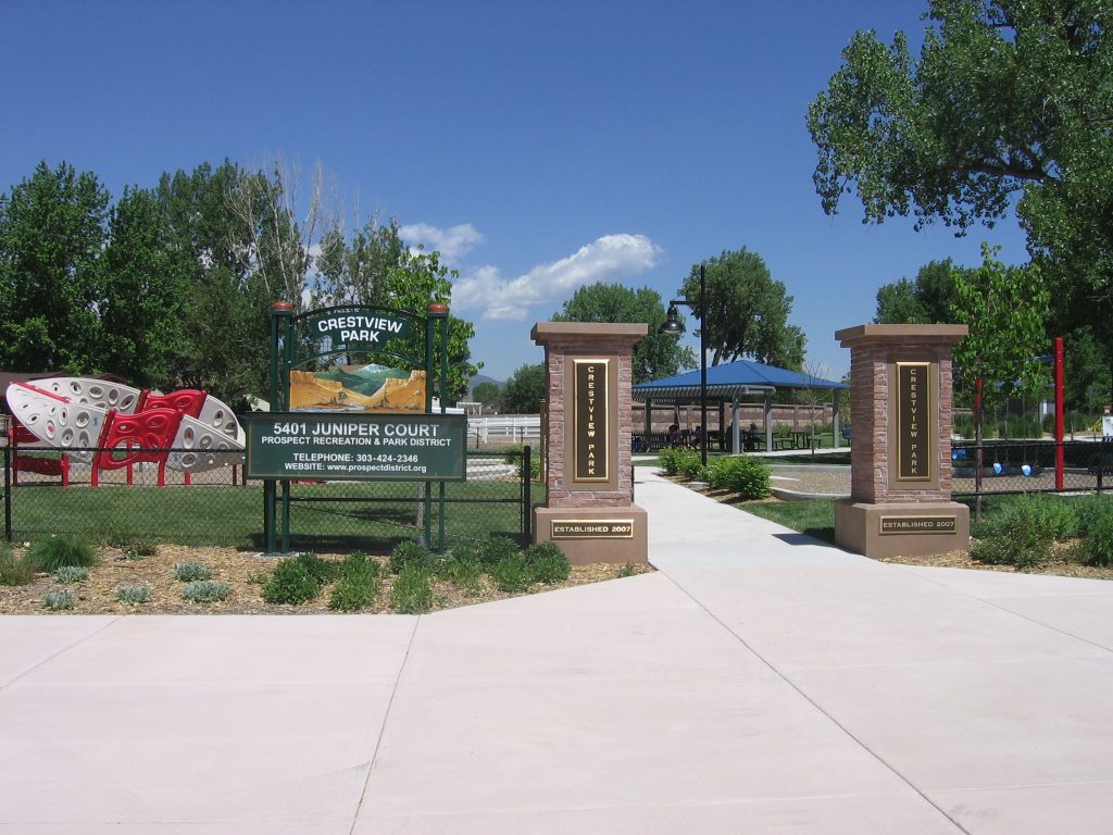 Crestview-Park-sign